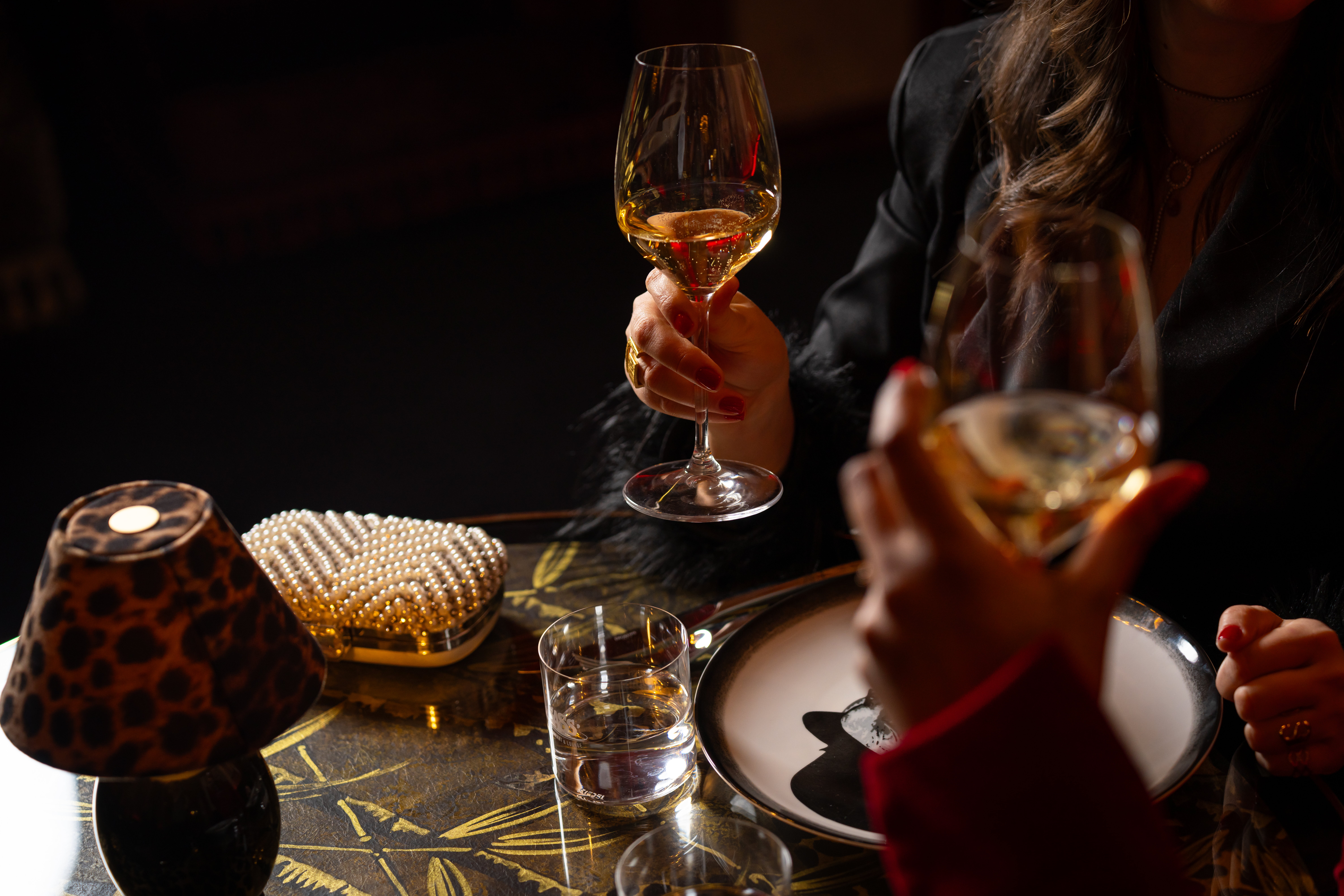 Sass' Restaurant & Lounge