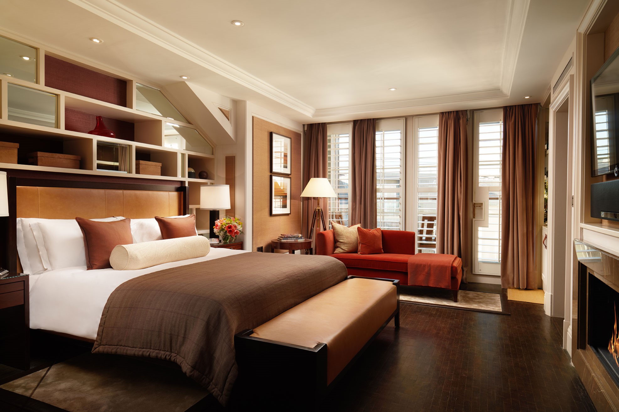 Explorer's Penthouse suite bedroom at Corinthia London luxury hotel near Westminster