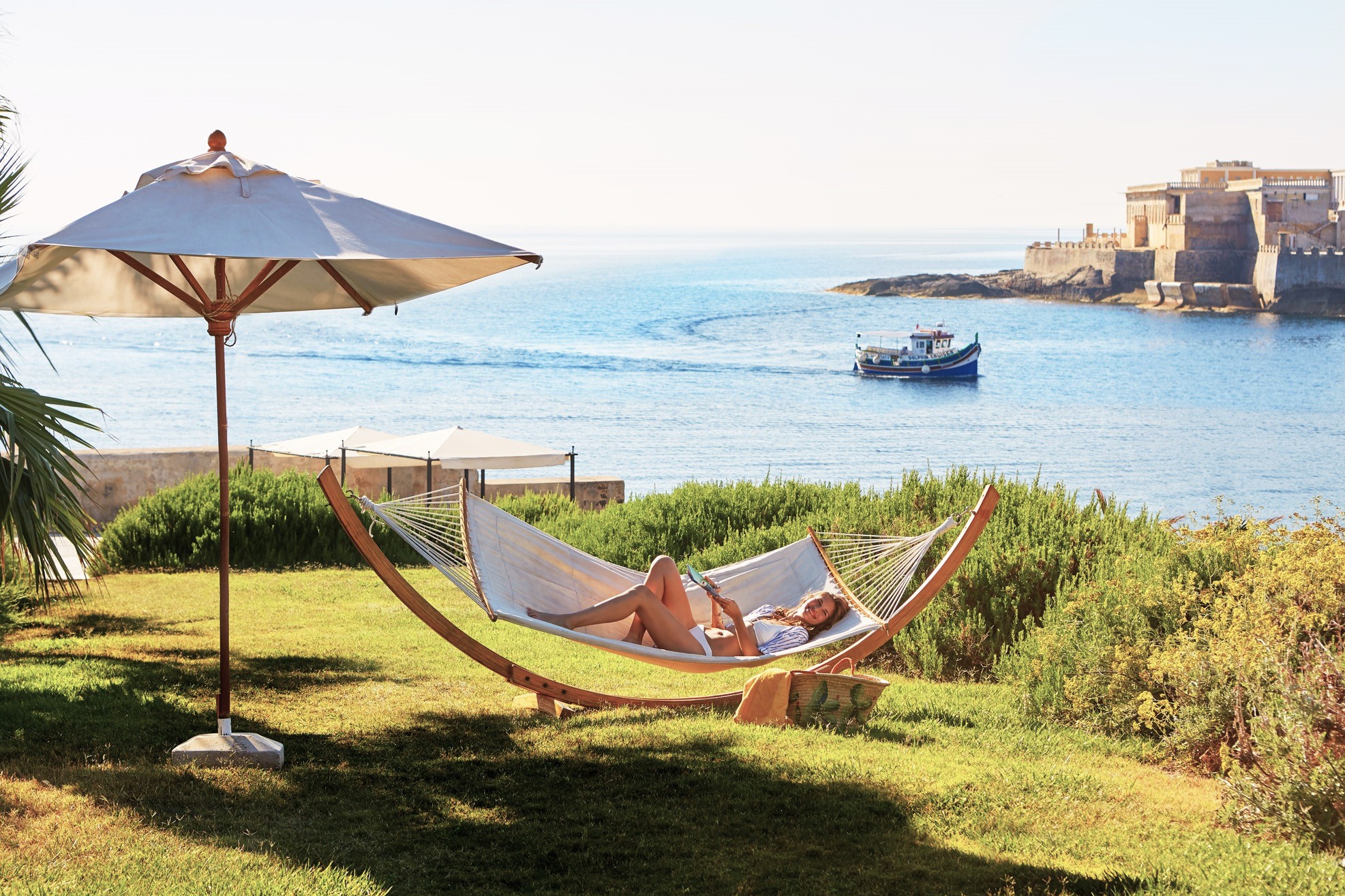 Navigation background